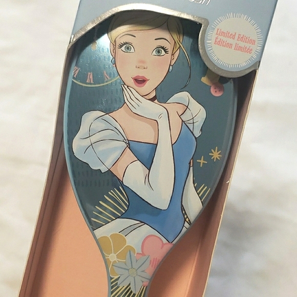 π WET Brush Original Detangler - Limited Edition - Princess Cinderella - Picture 2 of 7